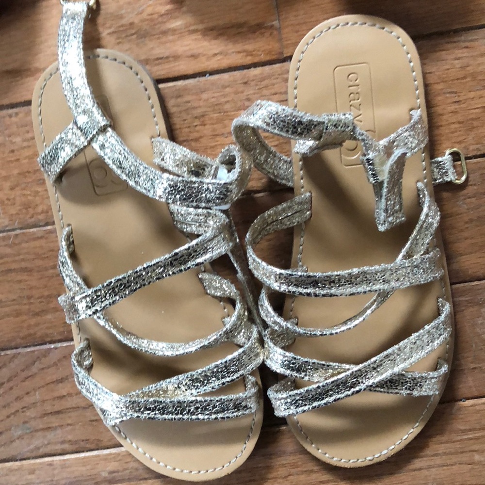 Girls shoe lot - Picture 3 of 4